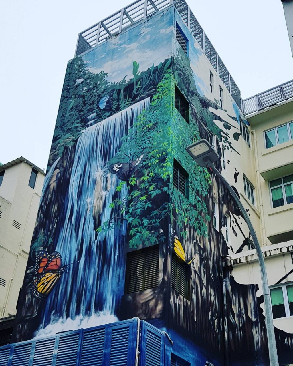 Hotels near clubs - hotel clover exterior