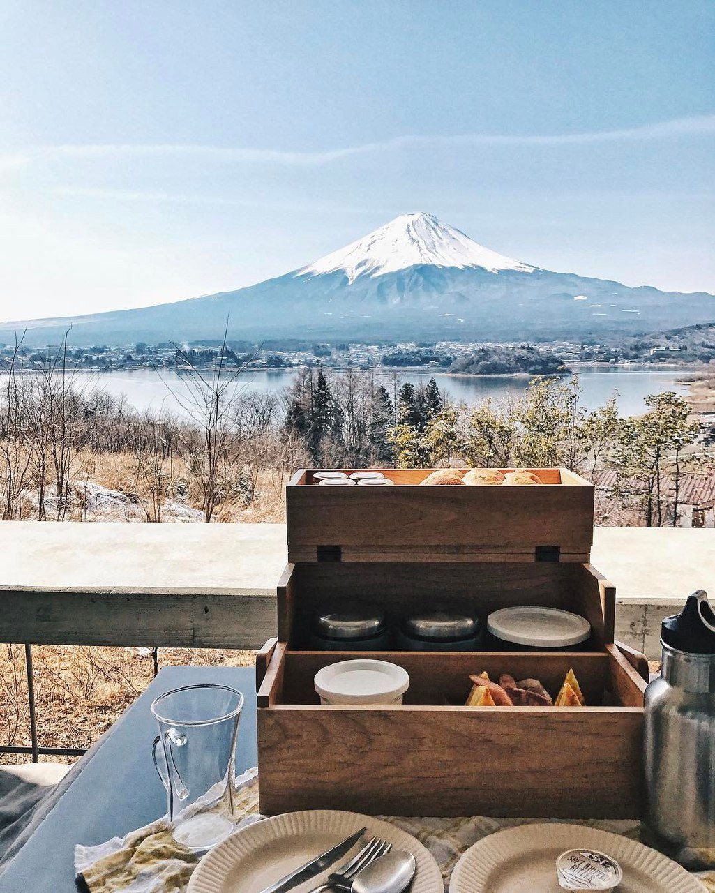 Hoshinoya Fuji glamping