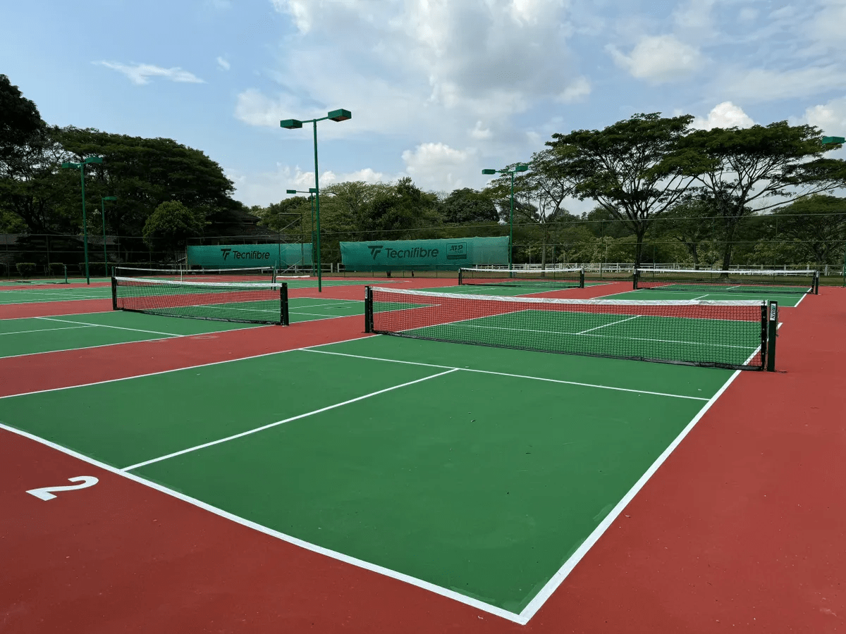 pickleball courts - leisure farm resort